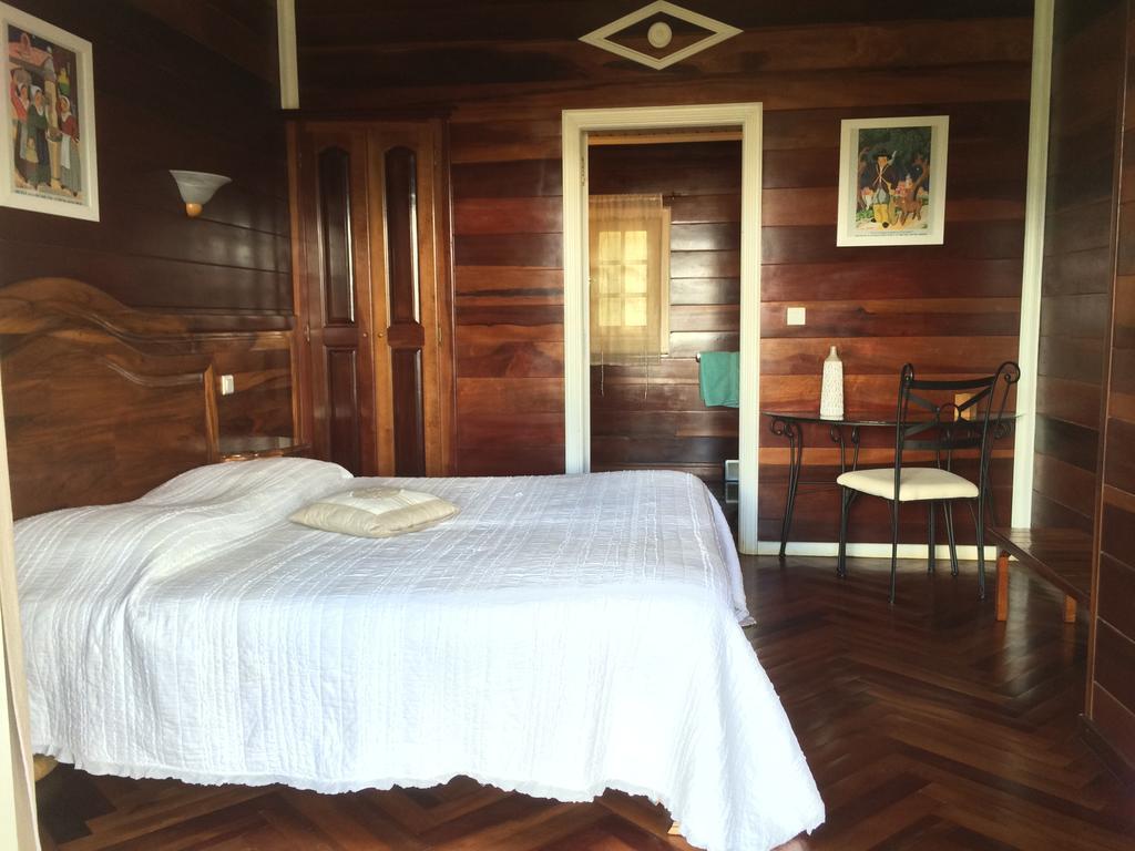 Le Bois Rouge Hotel Cilaos Room photo